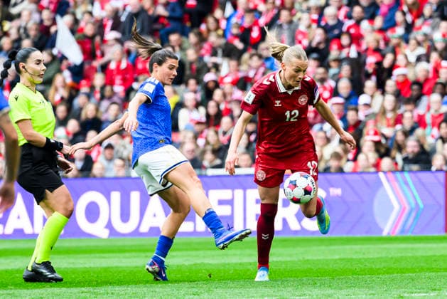 Womens international Denmark vs Italy 18 04 2026 12 DEN Stine Sandbech Womens international Denmark vs Italy 18 04 2026 Kobenhavn, Denmark 18 April, 2026 UK Women™s European Qualifiers Denmark vs Italy Women Kobenhavn Parken Denmark Copyright: xMichaelxBarrettxBoesenx