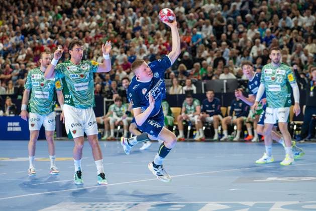 Niels Versteijnen, Rueckraum (TBV Lemgo Lippe 25), TBV Lemgo Lippe vs. Fuechse Berlin, DHB-Pokal Maenner, Herren, 5. Spieltag, Halbfinale, Daikin HBL, Lidl Final 4, 18.04.2026 Köln NRW Deutschland