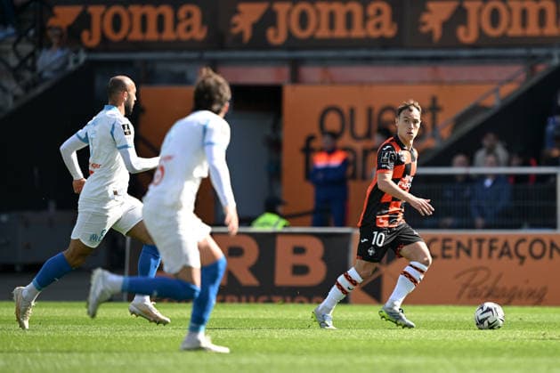 FC Lorient v Olympique de Marseille - Ligue 1 McDonald s 2025 2026 10 Pablo PAGIS (fcl) during the Ligue 1 McDonald s match between FC Lorient and Olympique de Marseille at Stade du Moustoir on April 18, 2026 in Lorient, France. Lorient France  Copyright: xFEPx 776348356