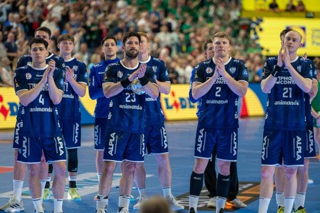 Das Team nach der Niederlage, TBV Lemgo Lippe vs. Fuechse Berlin, DHB-Pokal Maenner, Herren, 5. Spieltag, Halbfinale, Daikin HBL, Lidl Final 4, 18.04.2026 Köln NRW Deutschland