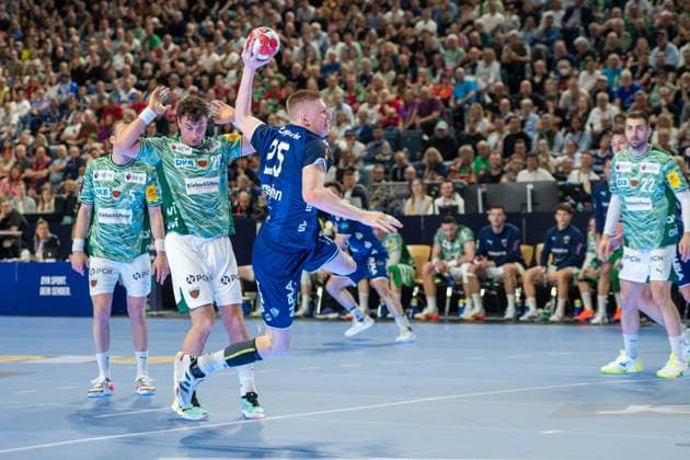 Niels Versteijnen, Rueckraum (TBV Lemgo Lippe 25), TBV Lemgo Lippe vs. Fuechse Berlin, DHB-Pokal Maenner, Herren, 5. Spieltag, Halbfinale, Daikin HBL, Lidl Final 4, 18.04.2026 Köln NRW Deutschland