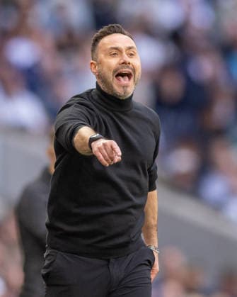 Tottenham Hotspur v Brighton and Hove Albion, Premier League, Football, Tottenham Hotspur Stadium, London, UK - 18 Apr 2026 Tottenham Hotspur Head Coach Roberto De Zerbi reacts London Tottenham Hotspur Stadium Tottenham GBR, UK NEWSPAPERS OUT Copyright: xEllixBirchx