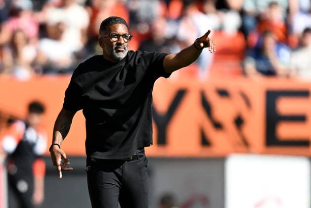 FC Lorient v Olympique de Marseille - Ligue 1 McDonald s 2025 2026 Habib BEYE (Entraineur Marseille OM) during the Ligue 1 McDonald s match between FC Lorient and Olympique de Marseille at Stade du Moustoir on April 18, 2026 in Lorient, France. Lorient France  Copyright: xFEPx 776348356