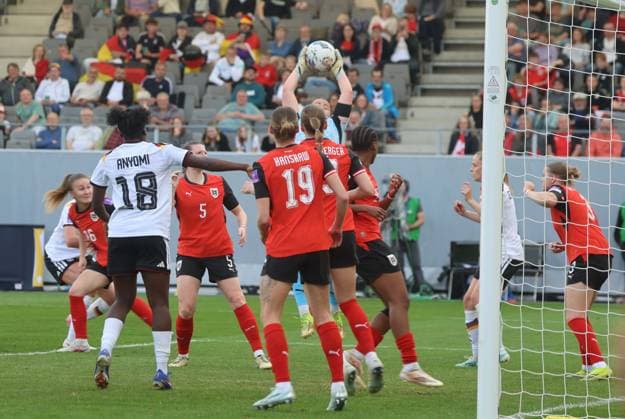 14.02.2026, Ried im Innkreis, AUT, Unterwegs in Oberösterreich, Fußball, FIFA WM-QualiÂ­fiÂ­kation Frauen, ÖsterÂ­reich vs DeutschÂ­land, im Bild Mariella El Sherif, AUT,