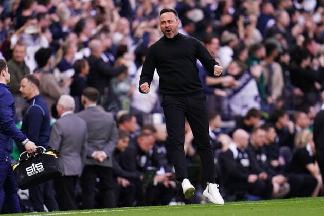 Premier League: Tottenham Hotspur v Brighton & Hove Albion Roberto De Zerbi manager of Tottenham Hotspur celebrates goal during the Premier League match Tottenham Hotspur vs Brighton & Hove Albion at Tottenham Hotspur Stadium, London, United Kingdom on 18 April 2026 (Photo by Harvey Murphy News Images) Copyright: xHarveyxMurphy NewsxImagesx