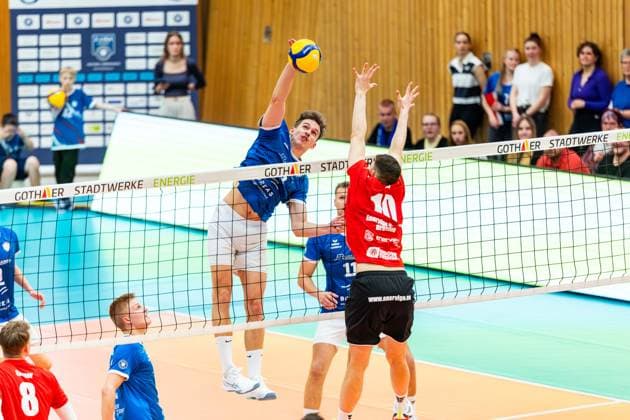 18.04.2026, GER, Volleyball, 2.BL Maenner Sued PlayOff (Best of 2 mit Golden Set), Saison 2025 2026, Blue Volleys Gotha - Enervigo Volleys Dresden Lauritz Jastrow (Blue Volleys Gotha) 99867 Gotha Sporthalle Sportanlage Ernesti Thüringen Deutschland