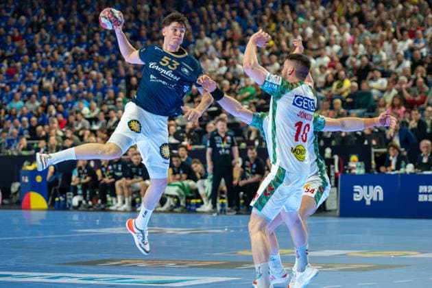 Soeren Steinhaus, Rueckraum (Bergischer Handball-Club 06 53), Bergischer HC - SC Magdeburg, DHB-Pokal Maenner, Herren, 5. Spieltag, Halbfinale, Daikin HBL, Lidl Final 4, 18.04.2026 Köln NRW Deutschland