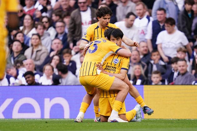 Premier League: Tottenham Hotspur v Brighton & Hove Albion Kaoru Mitoma of Brighton & Hove Albion celebrates his goal during the Premier League match Tottenham Hotspur vs Brighton & Hove Albion at Tottenham Hotspur Stadium, London, United Kingdom on 18 April 2026 (Photo by Harvey Murphy News Images) Copyright: xHarveyxMurphy NewsxImagesx