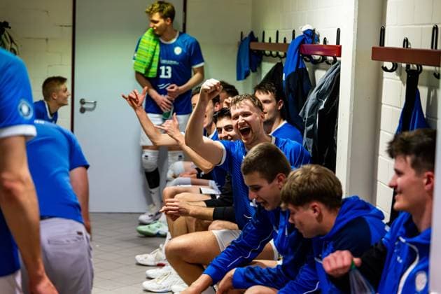18.04.2026, GER, Volleyball, 2.BL Maenner Sued PlayOff (Best of 2 mit Golden Set), Saison 2025 2026, Blue Volleys Gotha - Enervigo Volleys Dresden Die Blue Volleys Gotha ziehen in das Finale der PlayOffs 2.Bundesliga ein, mit im Bild Tim Wagner (Blue Volleys Gotha) 99867 Gotha Sporthalle Sportanlage Ernesti Thüringen Deutschland