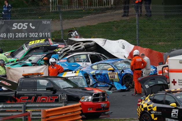 Sport Bilder des Tages 18.04.2026, xrarjax, Motorsport ADAC RAVENOL NLS, Nürburgring Langstrecken-Serie 2026 v.l. Schwerer Unfall Crash Wahl Rönnefarth Dumarey Böckmann, Aston Martin Vantage AMR GT3), 111 (Becker Spölgen, BMW 325i e90), 121 (Miettinen Berghult, BMW 325i e90), 410 (Croci Larbi Ackermann Le Bihan, Porsche Cayman GTS), 448 (Klinkmüller Beckwermert, Porsche Cayman CM12), 503 (Tamm Egger Hökfelt, Toyota Supra) und 992 (Griesemann Griesemann Adorf Holzer, Porsche 911 GT3 Cup Manthey 992.1) Nürburg *** 18 04 2026, xrarjax, Motorsport ADAC RAVENOL NLS, Nürburgring Endurance Series 2026 v l Serious accident Crash Wahl Rönnefarth Dumarey Böckmann, Aston Martin Vantage AMR GT3 , 111 Becker Spölgen, BMW 325i e90 , 121 Miettinen Berghult, BMW 325i e90 , 410 Croci Larbi Ackermann Le Bihan, Porsche Cayman GTS , 448 Klinkmüller Beckwermert, Porsche Cayman CM12 , 503 Tamm Egger Hökfelt, Toyota Supra and 992 Griesemann Griesemann Adorf Holzer, Porsche 911 GT3 Cup Manthey 992 1 Nürburg