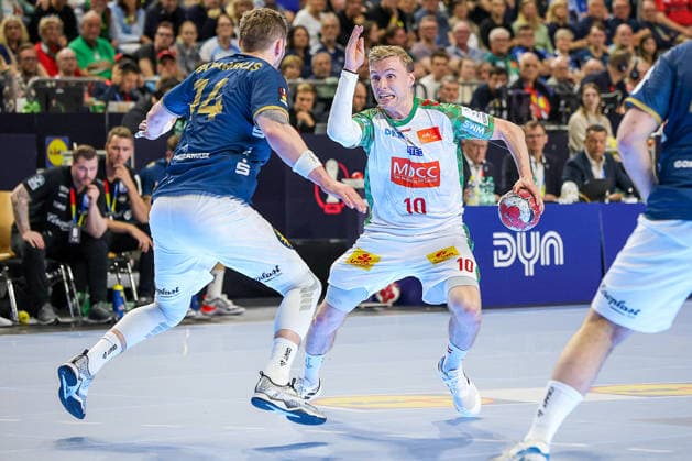 18.04.2026, xsscx, Handball, DHB-Pokal Lidl Final4, Halbfinale, Bergischer HC - SC Magdeburg, Saison 2025 2026 Herren, Lanxess Arena, Köln: Gerdas Babarskas (Bergischer HC 14) im Zweikampf gegen Gisli Kristjansson (SC Magdeburg 10) Photo: xSandraxScherningxPressefotoKochx Nordrhein-Westfalen Deutschland