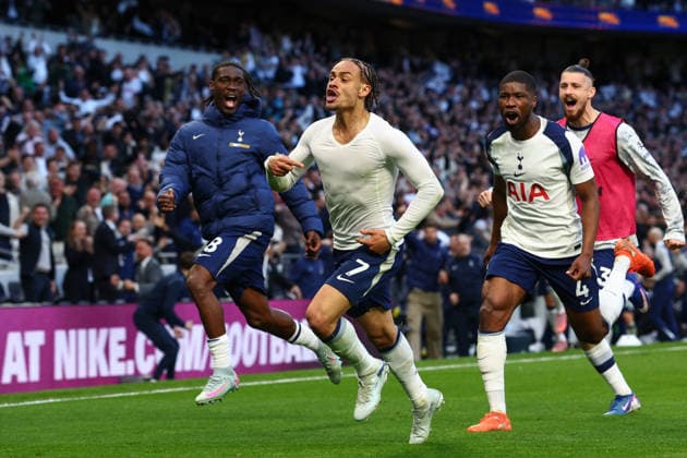 Premier League: Tottenham Hotspur v Brighton & Hove Albion LONDON, UK - 18th Apr 2026: Xavi Simons of Tottenham Hotspur celebrates scoring his side s second goal during the Premier League match between Tottenham Hotspur FC and Brighton & Hove Albion FC at Tottenham Hotspur Stadium London Tottenham Hotspur Stadium England United Kingdom Copyright: xCraigxMercerx xPeakxActionxPhotosx