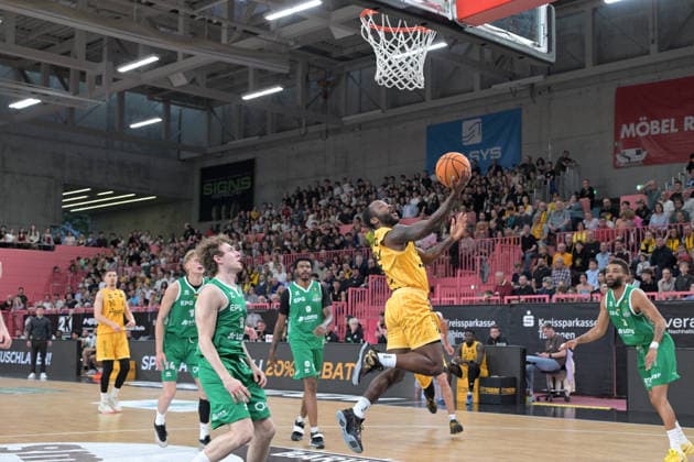 Jordan Nathaniel Johnson (Tigers Tuebingen, 11) Tigers Tuebingen vs. EPG Baskets Koblenz Basketball, 2.Barmer Basketball Bundesliga, 32.Spieltag, Saison 2025 2026, 18.04.2026 Tigers Tuebingen vs. EPG Baskets Koblenz Basketball, 2.Barmer Basketball Bundesliga, 32.Spieltag, Saison 2025 2026, 18.04.2026 Tuebingen Copyright: xEibner-Pressefoto TobiasxBaurx EP_TBR