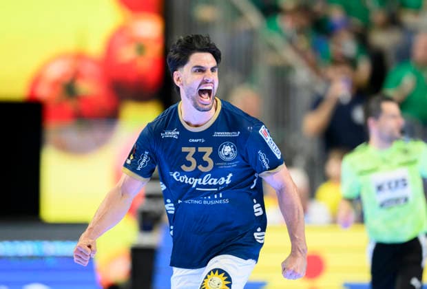 Jubel Eloy MORANTE MALDONADO (BHC). Halbfinale, Bergischer HC (BHC) - SC Magdeburg (SCM), am 18.04.2026 Handball DHB-Pokal Final4, vom 18.04 - 19.04.2026 in Koeln Deutschland. Lanxess Arena