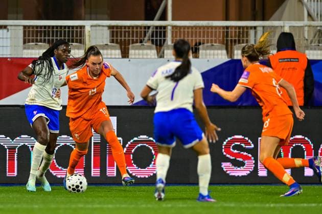 AUXERRE , 18-04-2026 , Stade de l Abbe-Deschamps , Season 2025 2026 , UEFA worldcup qualification football , match between France and The Netherlands (women) , picture shows Netherlands player Romee Leuchter France - Netherlands (women)  x203134288x Copyright: