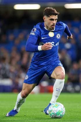 Pedro Neto of Chelsea runs with the ball Chelsea v Manchester United, ManU Football, Premier League, Stamford Bridge, London, UK - 18 04 2026 EDITORIAL USE ONLY No use with unauthorised audio, video, data, fixture lists, club league logos or live services. Online in-match use limited to 120 images, no video emulation. No use in betting, games or single club league player publications.  Copyright: xAnthonyxHanc Shutterstockx 16835348az