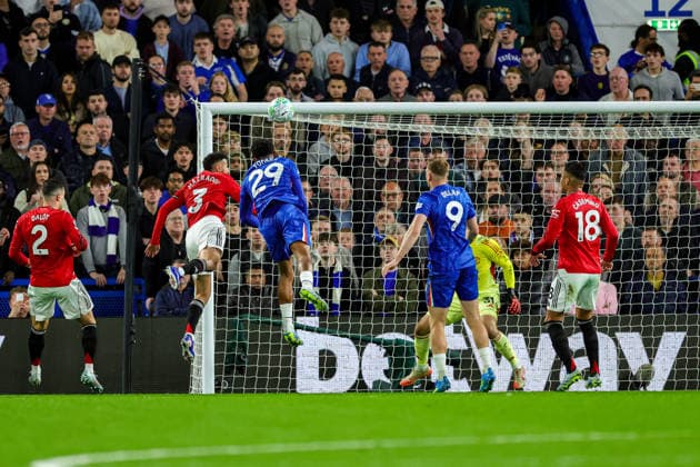 Chelsea v Manchester United, ManU Premier League Wesley Fofana (29) of Chelsea heads towards goal during the Premier League match between Chelsea and Manchester United at Stamford Bridge, London, UK on 18 April 2026. Editorial use only DataCo restrictions apply See www.football-dataco.com , Copyright: xNigelxKeenex PSI-24104-0053