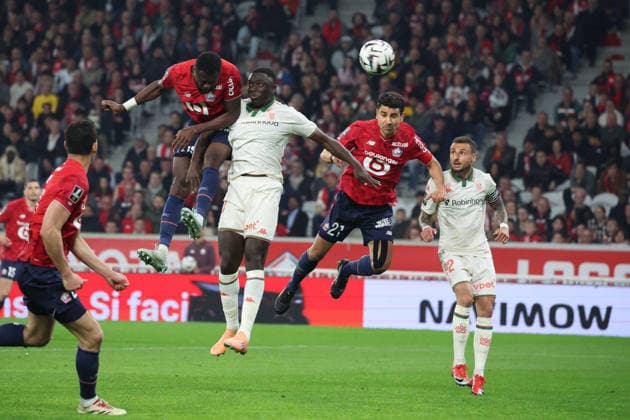 FOOTBALL : LOSC Lille vs OGC Nice- Ligue 1 J30 - 18 04 2026 Chancel MBEMBA (LOSC Lille) lors du match LOSC Lille vs OGC Nice, Ligue 1 J30, Decathlon Arena stade Pierre Mauroy, le 18 avril 2026 - photo Laurent Sanson PsnewZ  Copyright: xLaurentxSANSONx xPsnewZx