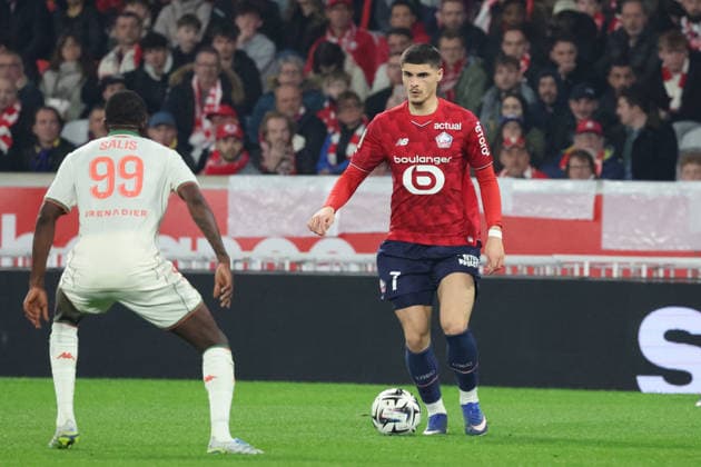 FOOTBALL : LOSC Lille vs OGC Nice- Ligue 1 J30 - 18 04 2026 Matias FERNANDEZ-PARDO (LOSC Lille) lors du match LOSC Lille vs OGC Nice, Ligue 1 J30, Decathlon Arena stade Pierre Mauroy, le 18 avril 2026 - photo Laurent Sanson PsnewZ  Copyright: xLaurentxSANSONx xPsnewZx