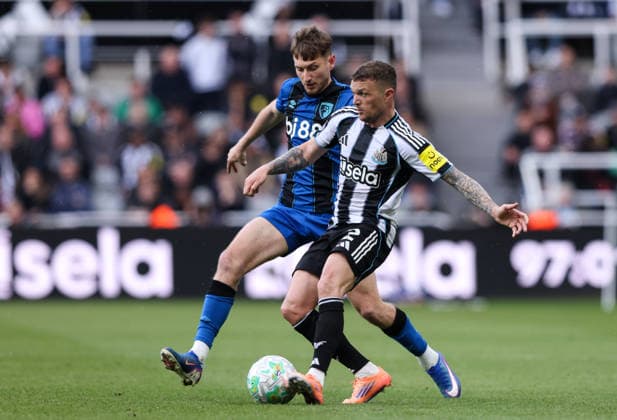 Newcastle United s Kieran Trippier shields the ball from Bournemouth s David Brooks Newcastle United v AFC Bournemouth, Premier League, Football, St James Park, Newcastle, UK - 18 Apr 2026Newcastle St James Park United Kingdom EDITORIAL USE ONLY No use with unauthorised audio, video, data, fixture lists, club league logos or live services. Online in-match use limited to 120 images, no video emulation. No use in betting, games or single club league player publications.  Copyright: xAlexxDodd Shutterstockx 16832147bj