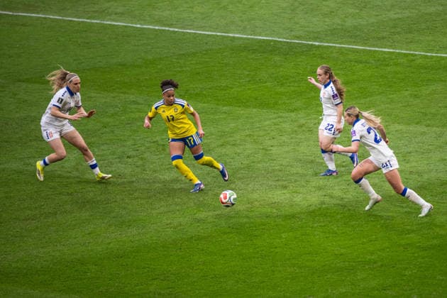 260418 Felicia Schröder of Sweden during the FIFA Women s World Cup Qualifier football match between Sweden and Serbia on April 18, 2026 in Stockholm. Photo: Johanna Säll BILDBYRAN kod JL JZ0701 fotboll football soccer fotball vm-kval kval fifa womens world cup qualifier qualifier sverige sweden serbien serbia dam bbeng women kvinner Copyright: JOHANNAxSÄLL BB260418ZJ048