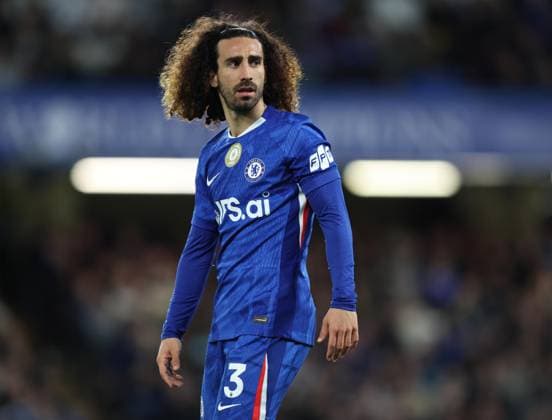 Premier League - Chelsea FC v Manchester United, ManU FC LONDON, ENGLAND, APRIL 18: Marc Cucurella of Chelsea during the match between Chelsea FC and Manchester United FC in the Premier League match at Stamford Bridge Stadium in London, England, on April 18. (Photo by Daniel Weir) London Stamford Bridge Stadium England Copyright: xDanielxWeir SportsxPressxPhotox Sportspressphoto_SPR132580