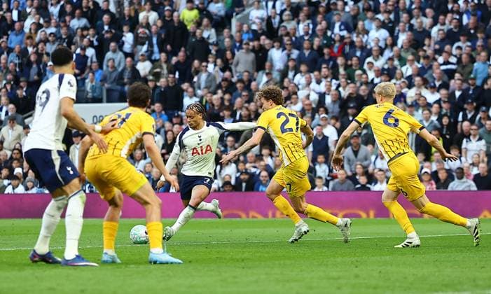 Xavi Simons of Tottenham Hotspur scores their sides second goal Tottenham Hotspur v Brighton and Hove Albion, Premier League, Football, Tottenham Hotspur Stadium, London, UK - 18 Apr 2026London Tottenham Hotspur Stadium United Kingdom EDITORIAL USE ONLY No use with unauthorised audio, video, data, fixture lists, club league logos or live services. Online in-match use limited to 120 images, no video emulation. No use in betting, games or single club league player publications. Copyright: xMichaelxZemanek Shutterstockx 16832172fj