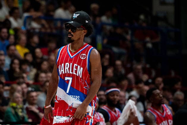 Harlem Globetrotters show in Milano during Harlem Globetrotters 100Years Italian Tour 2026, Events in Milano, Italy, April 18 2026  Copyright: xSaraxAngelica IPAxSportx xipa-agency.netx xx IPA_74059553 IPA_Agency_IPA74059553