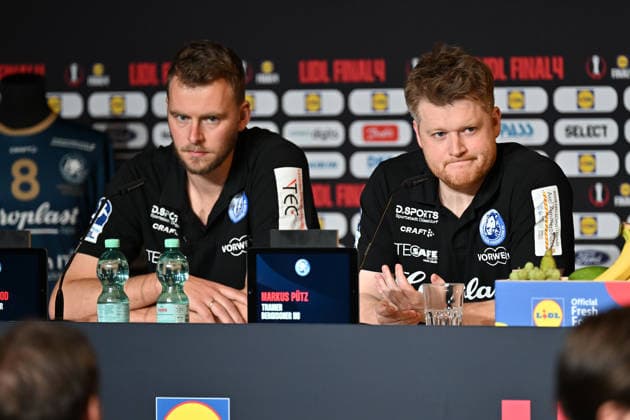GER, Lanxess Arena Koeln, HBL, LIDL FINAL4, Men, 2. Halbfinale: bergischer HC vs. SC Magdeburg 19.04.2026, Lanxess Arena , Koeln , GER, Lanxess Arena Koeln, HBL, LIDL FINAL4, Men, 2. Halbfinale: bergischer HC vs. SC Magdeburg, im Bild: Markus Pütz Puetz Co-Trainer (BHC), und Fabian Gutbrod sportlicher Leiter