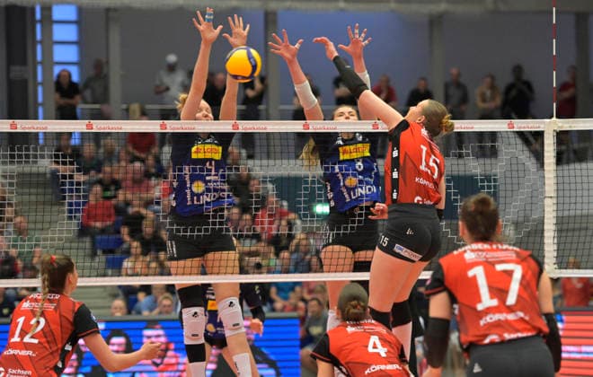 18.04.2026, Dresdens Marta Levinska schmettert, Volleyball, Damen, Finalrunde, Dresdner SC - VfB Suhl 2:3, (c) Dresden