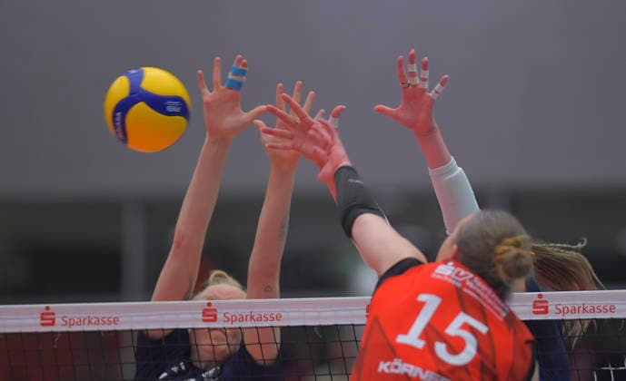 18.04.2026, Dresdens Marta Levinska schmettert, Volleyball, Damen, Finalrunde, Dresdner SC - VfB Suhl 2:3, (c) Dresden