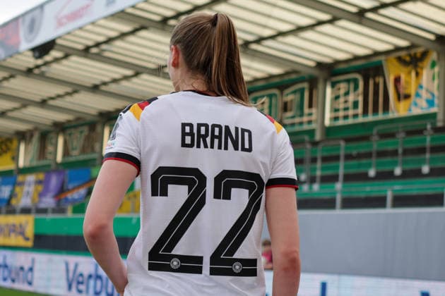 18.04.2026, xgrfx, Fussball WM Qualifikation Frauen, Österreich - Deutschland v.l. Jule Brand (Deutsche Frauennationalmannschaft) (DFL DFB REGULATIONS PROHIBIT ANY USE OF PHOTOGRAPHS as IMAGE SEQUENCES and or QUASI-VIDEO) Ried