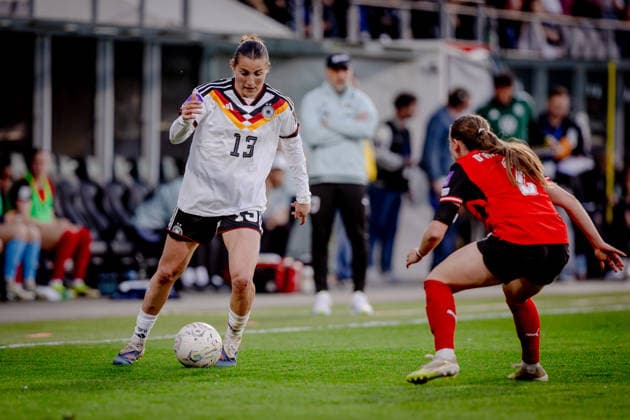 AUSTRIA - GERMANY WOMEN Carlotta Wamser of Germany and Bayer Leverkusen and Chiara D Angelo of Austria and Werder Bremen during the league phase of 2027 FIFA Women s World Cup European Qualifiers League A football match between Austria and Germany. Josko Arena, Ried im Innkreis, Austria, April 18, 2026. Photo by Branislav Racko Copyright: xx 080A4262