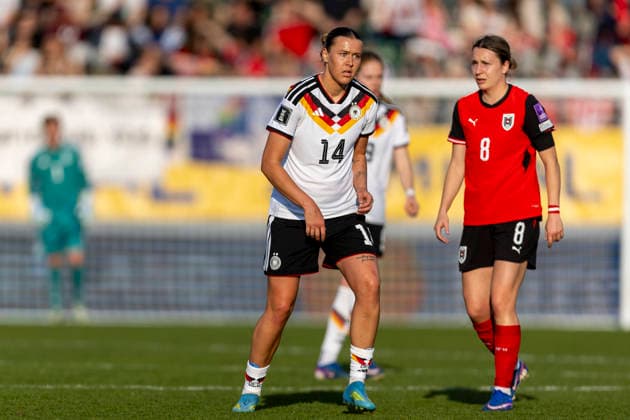 AUT, Ried im Innkreis, Fußball, Frauen WM Qualifikation, 4. Spieltag, Oesterreich vs. Deutschland im Bild v.l.: Larissa Muehlhaus (Germany 14), 18.04.2026, BWT X Oberoesterreichische Arena Ried im Innkreis UEFA REGULATIONS PROHIBIT ANY USE OF PHOTOGRAPHS AS IMAGE SEQUENCES AND OR QUASI-VIDEO, Copyright: HMBxMedia PaulxFritz