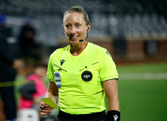 New York City FC v Charlotte FC FIFA referee Tori Penso officiates during the match between Charlotte FC and New York City FC at Citi Field in New York, New York, on April 18, 2026. Charlotte FC defeats New York City FC 2-1, securing its first road win of the Major League Soccer season. NEW YORK United States  Copyright: xDeccioxSerranox originalFilename:serrano-notitle260418_nprRS.jpg