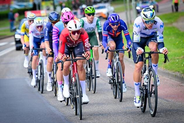 Dutch Huub Artz of Lotto-Intermarche and Polish Filip Maciejuk of Movistar Team pictured in action during the men elite Amstel Gold Race one day cycling race, 257,4 km from Maastricht to Valkenburg, The Netherlands, Sunday 19 April 2026. DIRKxWAEM  x171312299x
