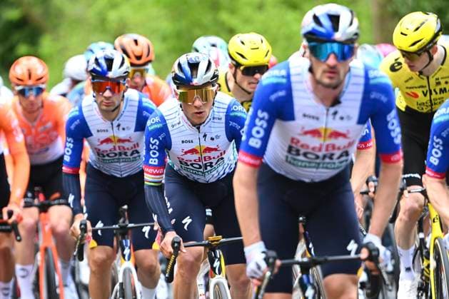 Amstel Gold Race 2026 Cycling Race VALKENBURG, THE NETHERLANDS - APRIL 19 : Evenepoel Remco (BEL) of Red Bull - BORA - Hansgrohe during the 60th edition of Amstel Gold Race an UCI World Tour 1.UWT one day cycling road race for Men Elite of 220 km with start in Maastricht and finish in Valkenburg on April 19, 2026 in Valkenburg, The Netherlands, 19 04 2026 ( Motordriver Kenny Verfaillie - Valkenburg The Netherlands  Copyright: xVincentxKalutx