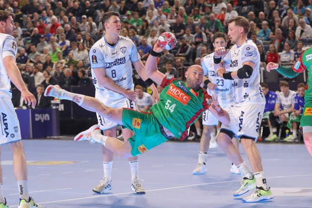 19.04.2026, xgox, Handball - DHB Pokal Spiel Platz 3 SC Magdeburg - TBV Lemgo Lippe emspor, v.l. Oscar Bergendahl (Magdeburg, 54) wirft Tor, Torschuetze, erzielt Tor, Treffer, scores the goal Koeln