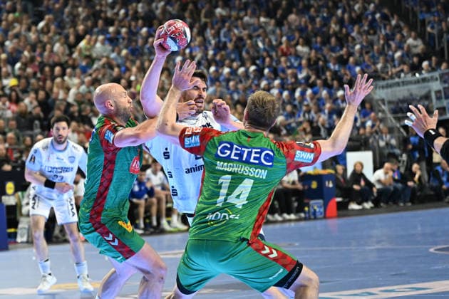 GER, Lanxess Arena Koeln, HBL, LIDL FINAL4, Men, Spiel um Platz 3, TBV Lemgo Lippe vs. SC Magdeburg 19.04.2026, Lanxess Arena , Koeln , GER, Lanxess Arena Koeln, HBL, LIDL FINAL4, Men, Spiel um Platz 3, TBV Lemgo Lippe vs. SC Magdeburg , im Bild: Oscar Bergendahl (SC Magdeburg 54), im Zweikampf gegen Hendrik Wagner (TBV Lemgo 28),