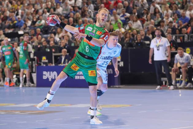 19.04.2026, xgox, Handball - DHB Pokal Spiel Platz 3 SC Magdeburg - TBV Lemgo Lippe emspor, v.l. Matthias Musche (Magdeburg, 6) beim Siebenmeter Koeln