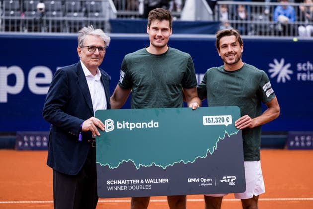 MUNICH, GERMANY - APRIL 19: Jakob Schnaitter (GER) Mark Wallner (GER) pose with the check during the trophy ceremony of the BMW Open by Bitpanda Doubles match between Jakob Schnaitter (GER) Mark Wallner (GER) vs Theo Arribage (FRA) Albano Olivetti (FRA) at MTTC Iphitos on April 19, 2026 in Munich, Germany. Bavaria Germany Copyright: xSteffiexWunderlx