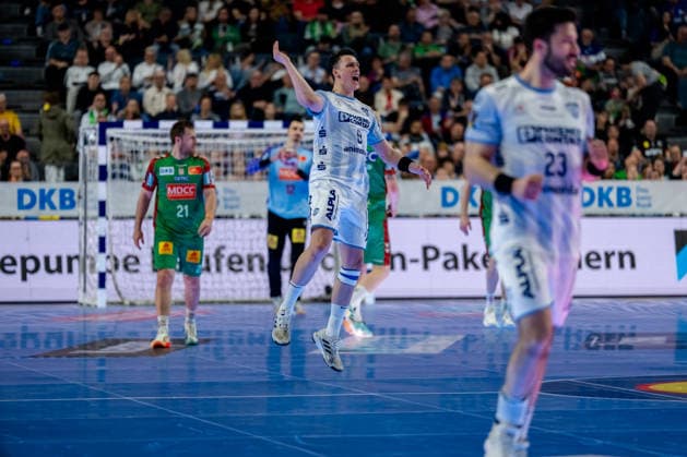 Köln, 19.04.2026, Handball, Herren, Lidl Final4, DHB Pokal, Spiel um Platz 3, TBV Lemgo Lippe - SC Magdeburg Frederik Simak (TBV Lemgo, 8) emotional nach einem Tor Köln Lanxess Arena NRW Germany