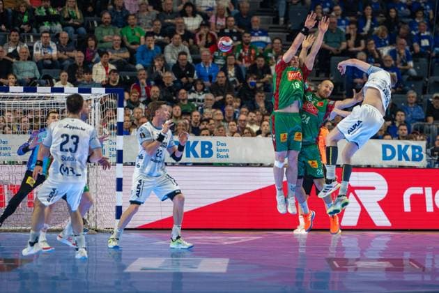 Elvar Orn Jonsson, Rueckraum, (SC Magdeburg 19), Matej Mandic, Torwart, (SC Magdeburg 12), TBV Lemgo Lippe - SC Magdeburg, DHB-Pokal Maenner, Herren, 6. Spieltag, Spiel um Platz 3, Daikin HBL, Lidl Final 4, 19.04.2026 Köln NRW Deutschland