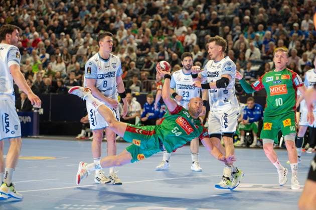 Oscar Bergendahl, Kreislaeufer, (SC Magdeburg 54), Frederik Simak, Rueckraum (TBV Lemgo Lippe 8), TBV Lemgo Lippe - SC Magdeburg, DHB-Pokal Maenner, Herren, 6. Spieltag, Spiel um Platz 3, Daikin HBL, Lidl Final 4, 19.04.2026 Köln NRW Deutschland