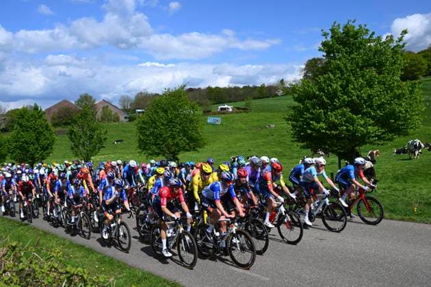 Amstel Gold Race 2026 Cycling Race VALKENBURG, THE NETHERLANDS - APRIL 19 : illustration picture peloton during the 60th edition of Amstel Gold Race an UCI World Tour 1.UWT one day cycling road race for Men Elite of 220 km with start in Maastricht and finish in Valkenburg on April 19, 2026 in Valkenburg, The Netherlands, 19 04 2026 ( Motordriver Kenny Verfaillie - Valkenburg The Netherlands  Copyright: xVincentxKalutx
