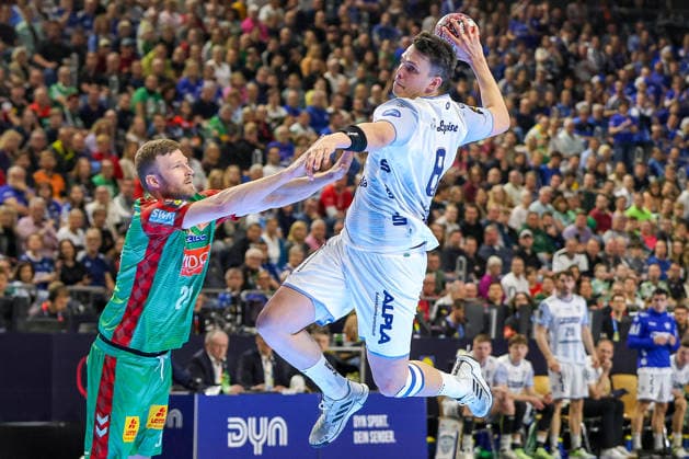 19.04.2026, xsscx, Handball, DHB-Pokal Lidl Final4, Spiel um Platz 3, TBV Lemgo-Lippe - SC Magdeburg, Saison 2025 2026 Herren, Lanxess Arena, Köln: Sebastian Barthold (SC Magdeburg 25) im Zweikampf gegen Frederik Simak (TBV Lemgo Lippe 08) Photo: xSandraxScherningxPressefotoKochx Nordrhein-Westfalen Deutschland