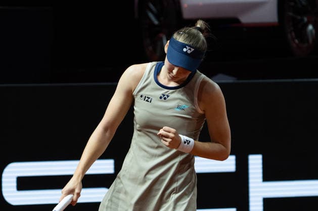 Elena Rybakina (KAZ) im Bild, Jubel, Freude, Emotion, Geste nach Gewinn des ersten Satzes, GER, Elena Rybakina vs. Karolina Muchova, Tennis, ATP, Tennis Herren Turnier, WTA, Tennis Damen 500, Porsche Tennis Grand-Prix, Finale, 19.04.2026, GER, Elena Rybakina vs. Karolina Muchova, Tennis, ATP-Turnier, WTA 500, Porsche Tennis Grand-Prix, Finale, 19.04.2026, Stuttgart Copyright: xEibner-Pressefoto EdwardxCheungx EP_ECG