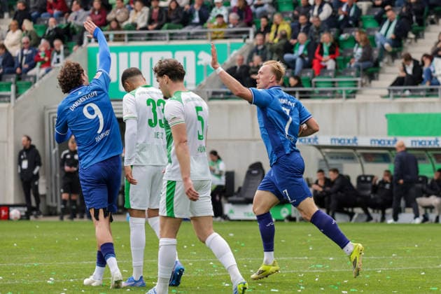19.04.2026, xgrfx, Fussball 2.Bundesliga, SpVgg Greuther Fuerth - SV Darmstadt 98 v.l. Tor, Isac Lidberg (SV Darmstadt) (DFL DFB REGULATIONS PROHIBIT ANY USE OF PHOTOGRAPHS as IMAGE SEQUENCES and or QUASI-VIDEO) Fuerth