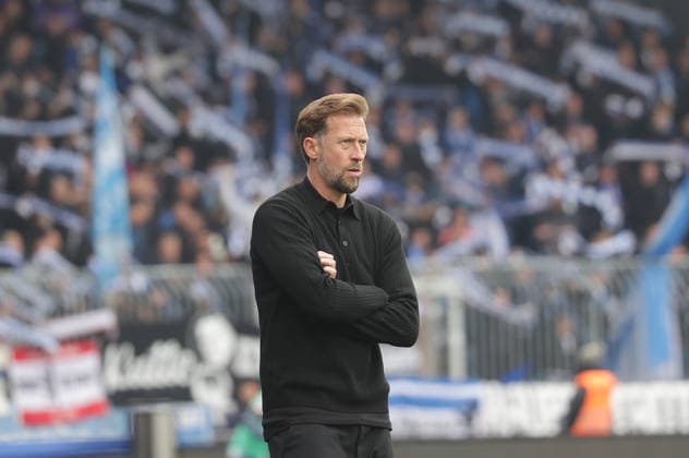 Cheftrainer Lars Kornetka (Eintracht Braunschweig) Fussball, Herren, Saison 2025 2026 2.BL, Eintracht Stadion, Eintracht Braunschweig gegen Hertha BSC Berlin DFL REGULATIONS PROHIBIT ANY USE OF PHOTOGRAPHS AS IMAGE SEQUENCES AND OR QUASI-VIDEO.