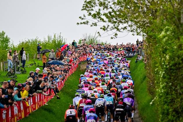 The pack of riders pictured in action during the men elite Amstel Gold Race one day cycling race, 257,4 km from Maastricht to Valkenburg, The Netherlands, Sunday 19 April 2026. DIRKxWAEM  x171326433x